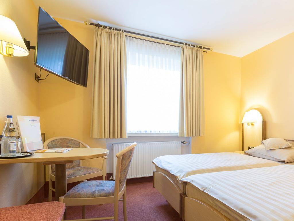 Stadt-Gut-Hotel Siegboot Siegen Exterior foto